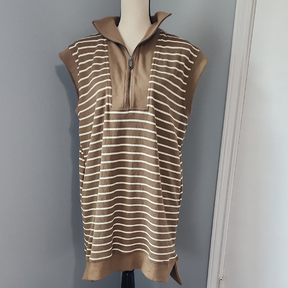 NWOT Entro Tan and White Striped Dress Sz M
